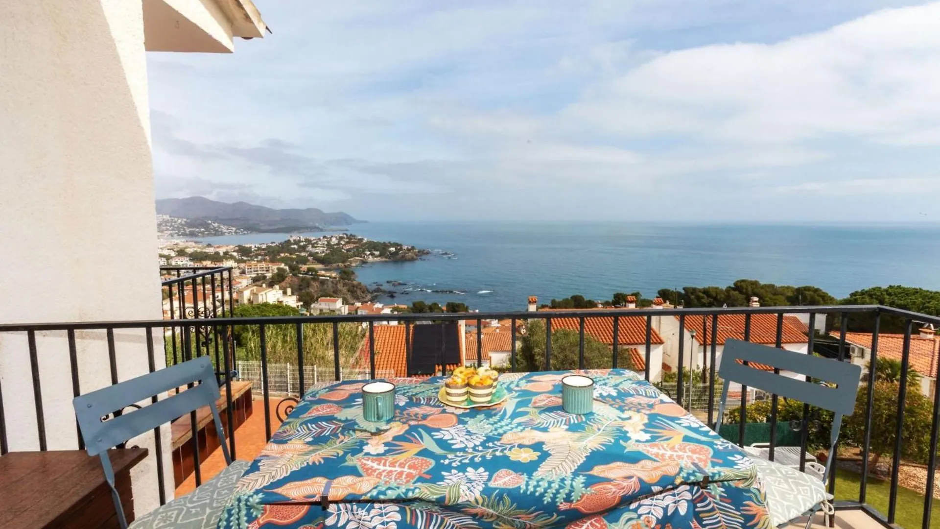 Apartment Delfines By Interhome Llanca